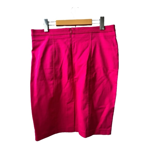 89th and Madison Fuchsia Pencil Skirt - Picture 2 of 5